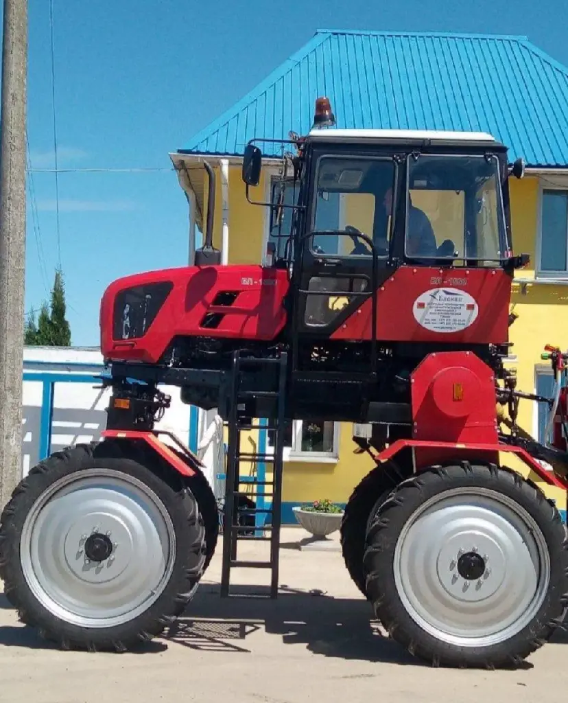 Трактор BL-1500 для обработки чайных плантаций