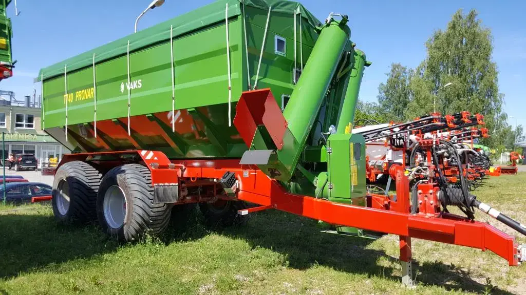 Бункер-перегрузчик PRONAR T740