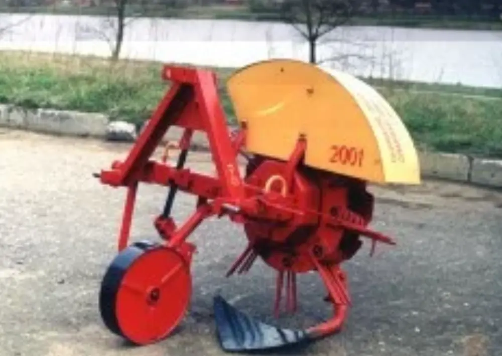 Картофелекопатель КТН-1Б