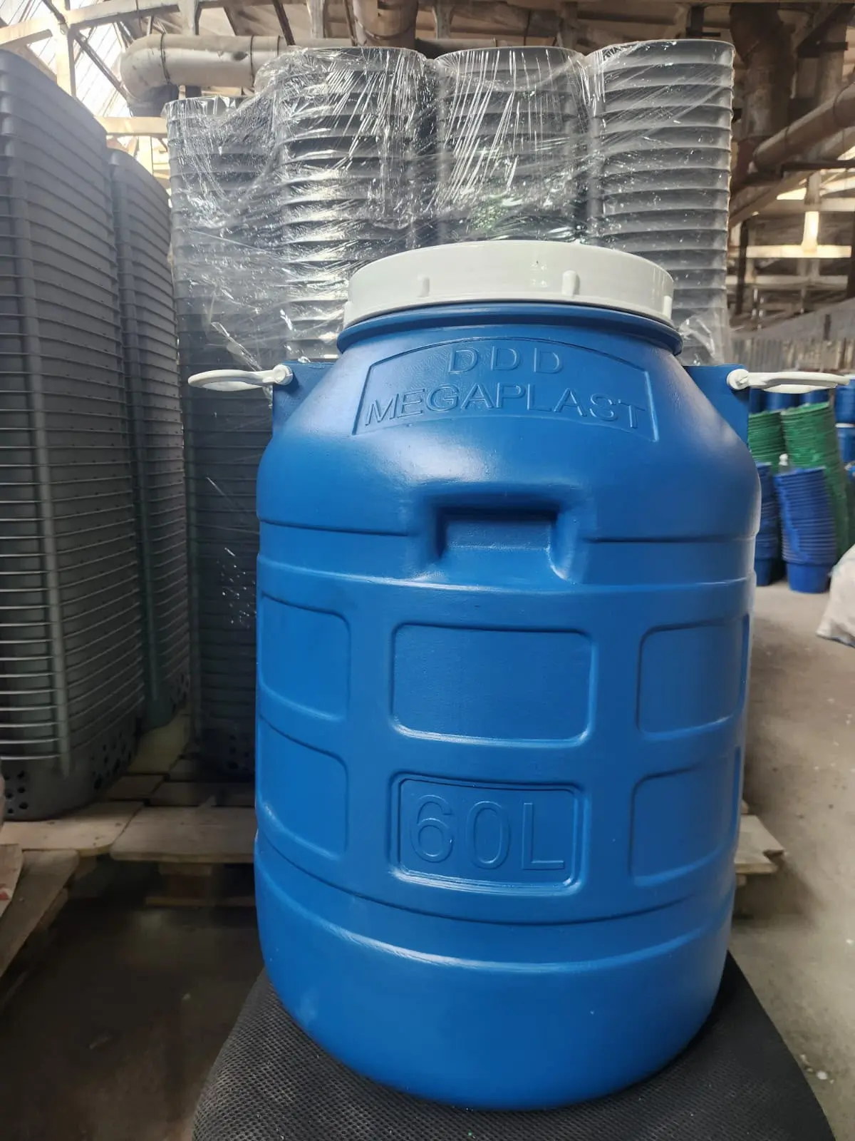 Пластиковая бочка 60 л HDPE с крышкой — от производителя