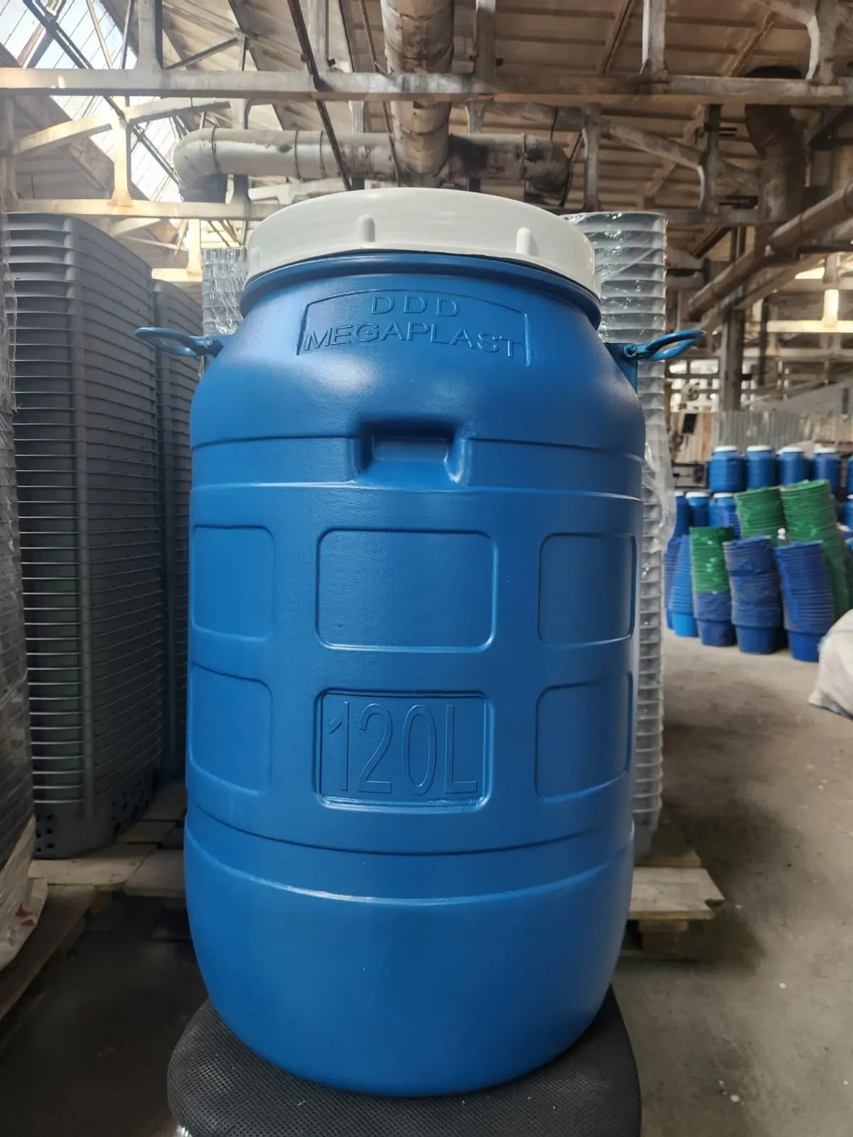 Пластиковая бочка 120 л HDPE с крышкой — от производителя