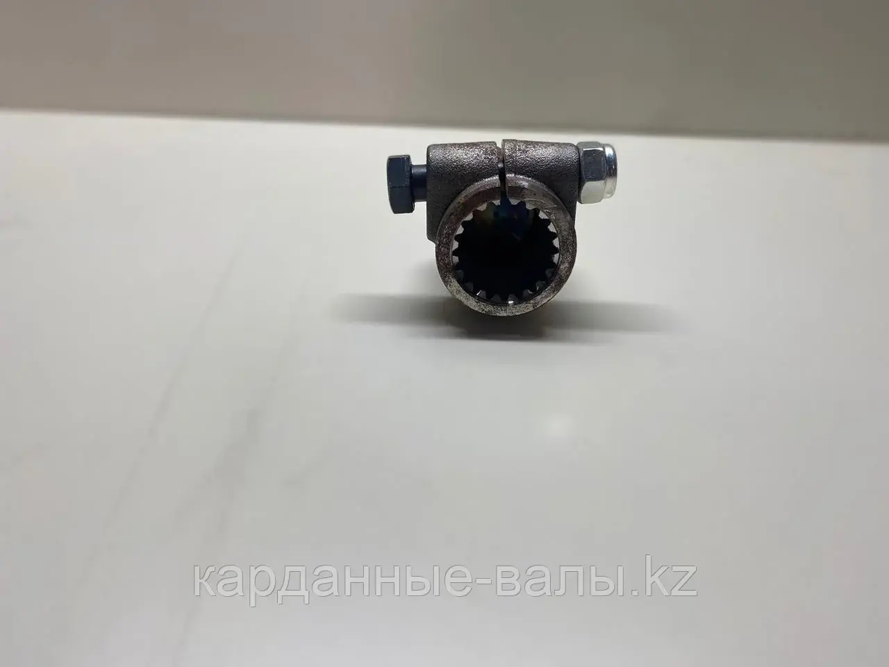 Адаптер переходник на карданный вал для сельхозтехники 1 3/8-21на 3/8-6 .