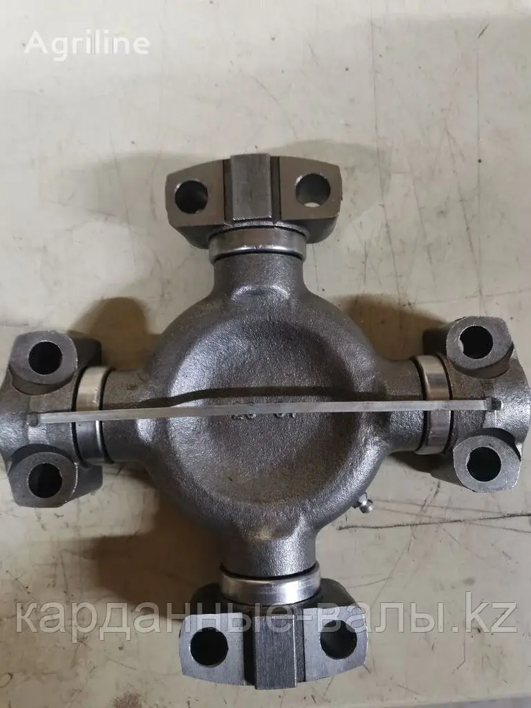 Крестовина карданного вала JOHN DEERE RE40112 Код: RE40112