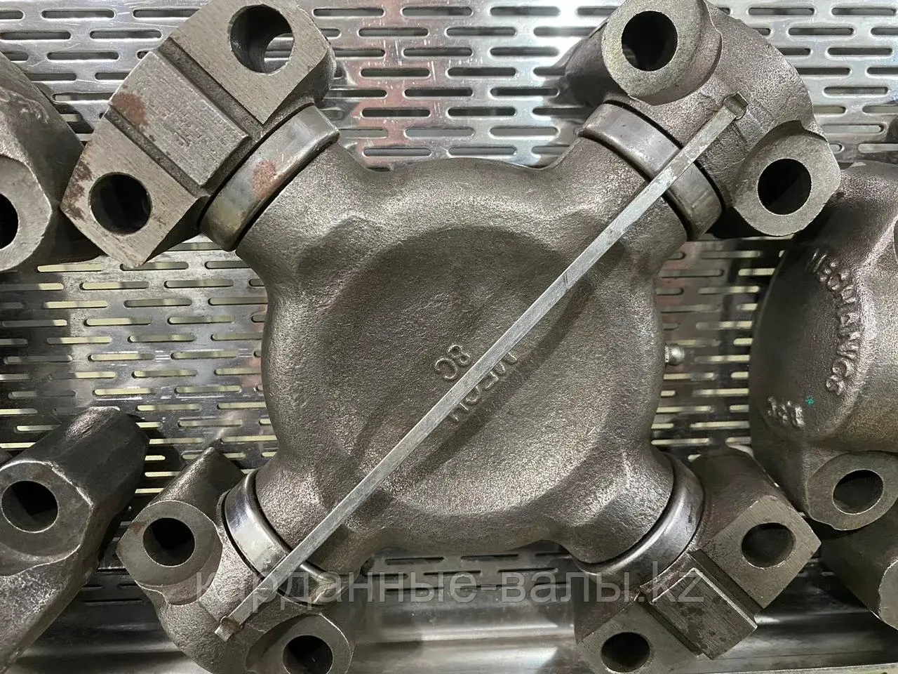 Крестовина на Caterpillar 9P-4809 Код: 9P-4809