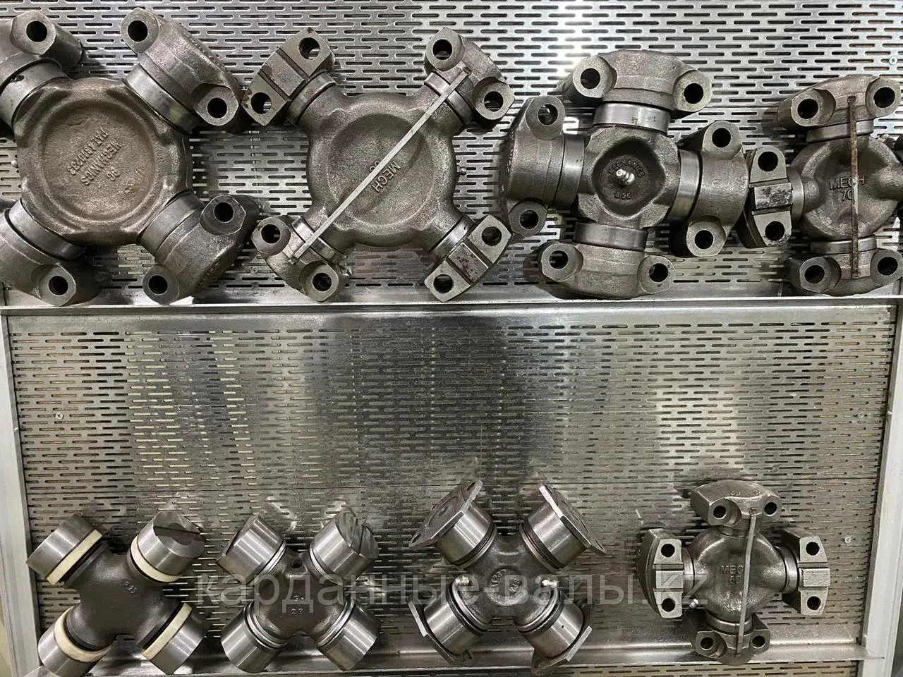 Крестовина на Caterpillar 4974973 Код: 4974973