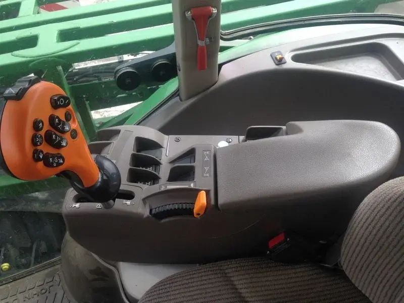 Самоходный опрыскиватель John Deere 5430i