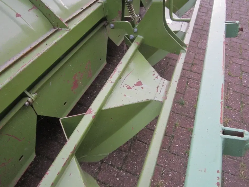 Гребнеобразователь Baselier 4 FK 310 (2002 г.в.)