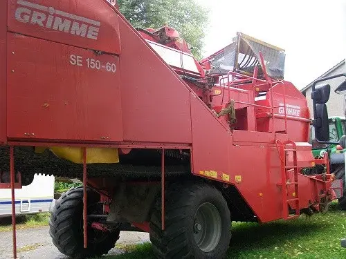 Картофелеуборочный комбайн Grimme SE 150-60