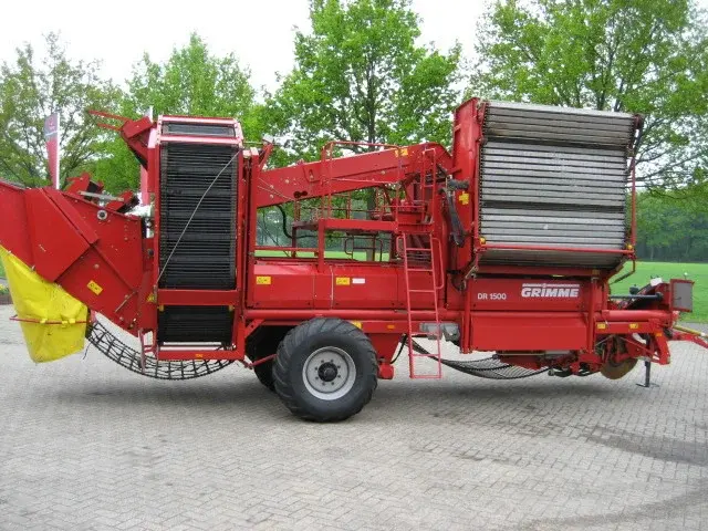 Картофелеуборочный комбайн Grimme BR 150