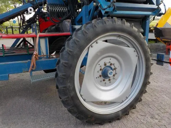 Морковоуборочный комбайн Asa-lift T 200 E