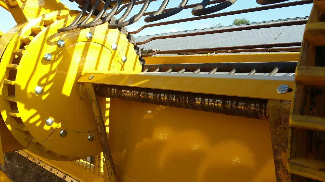 Свеклоуборочный комбайн Ropa Euro Tiger V8-3