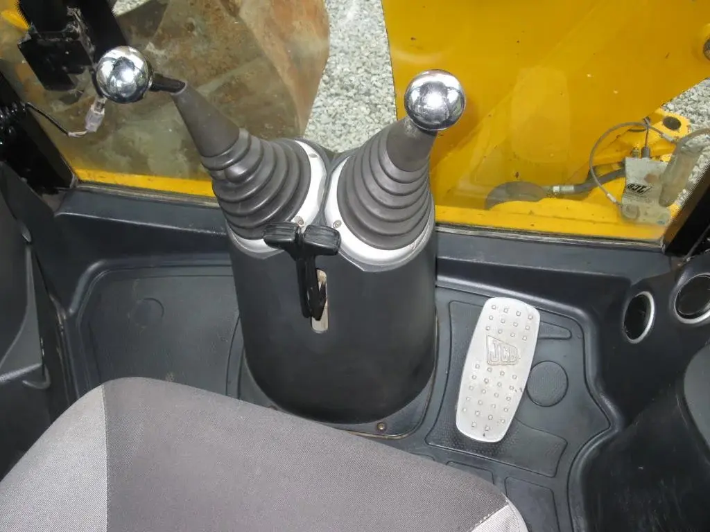 Экскаватор-погрузчик JCB 3CX