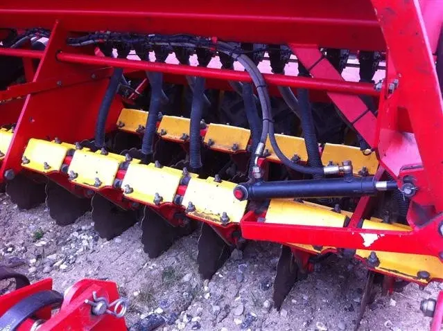 Сеялка прямого посева Väderstad RAPID 400S SUPER XL