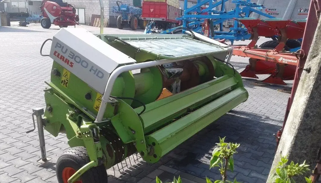 Подборщик для кормоуборочного комбайна Claas PU 300 HD