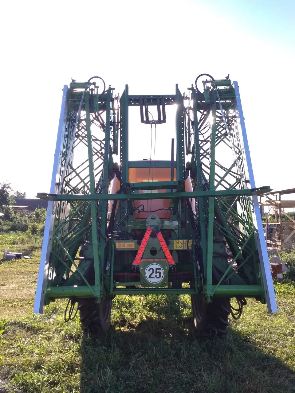 Прицепной опрыскиватель AMAZONE UG3000 Nova