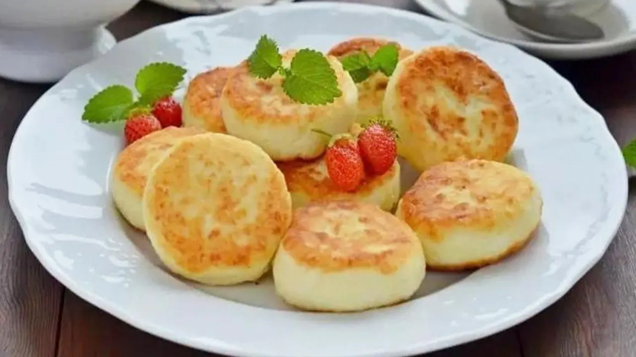 Сырники изюм