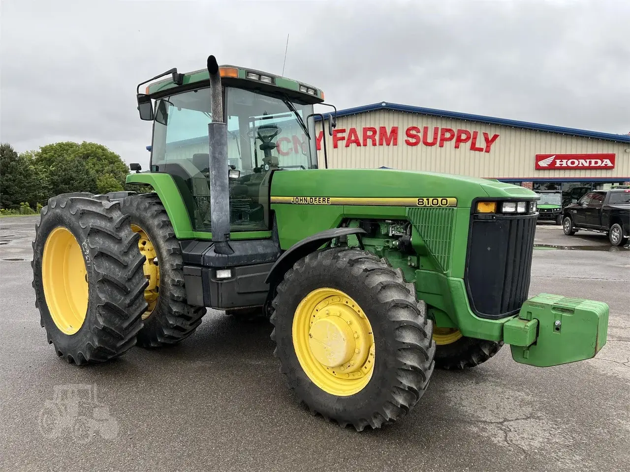 Трактор John Deere 8100 (1995)