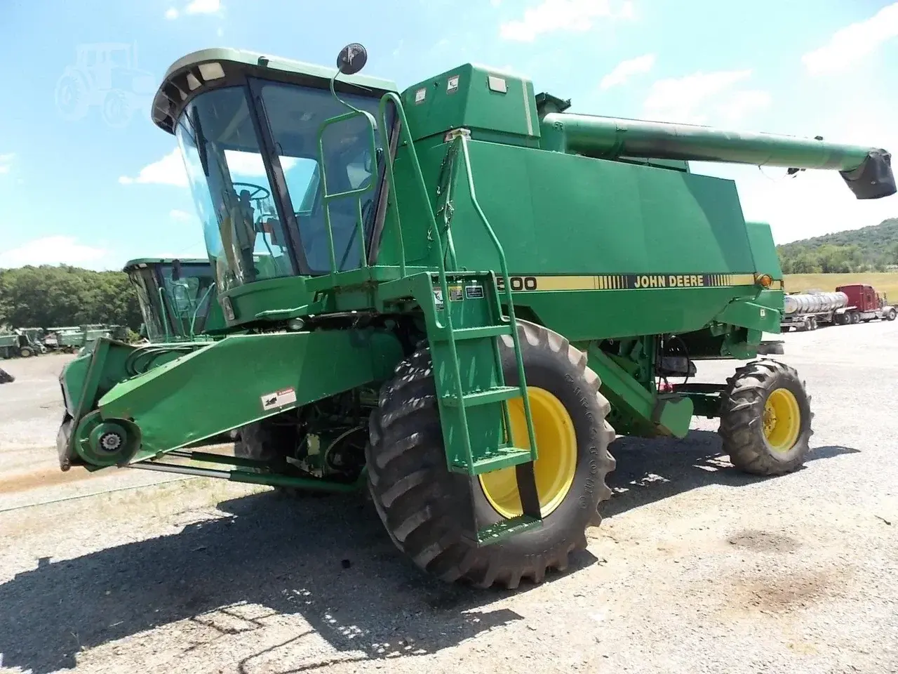 Комбайн John Deere 9500 (1996)