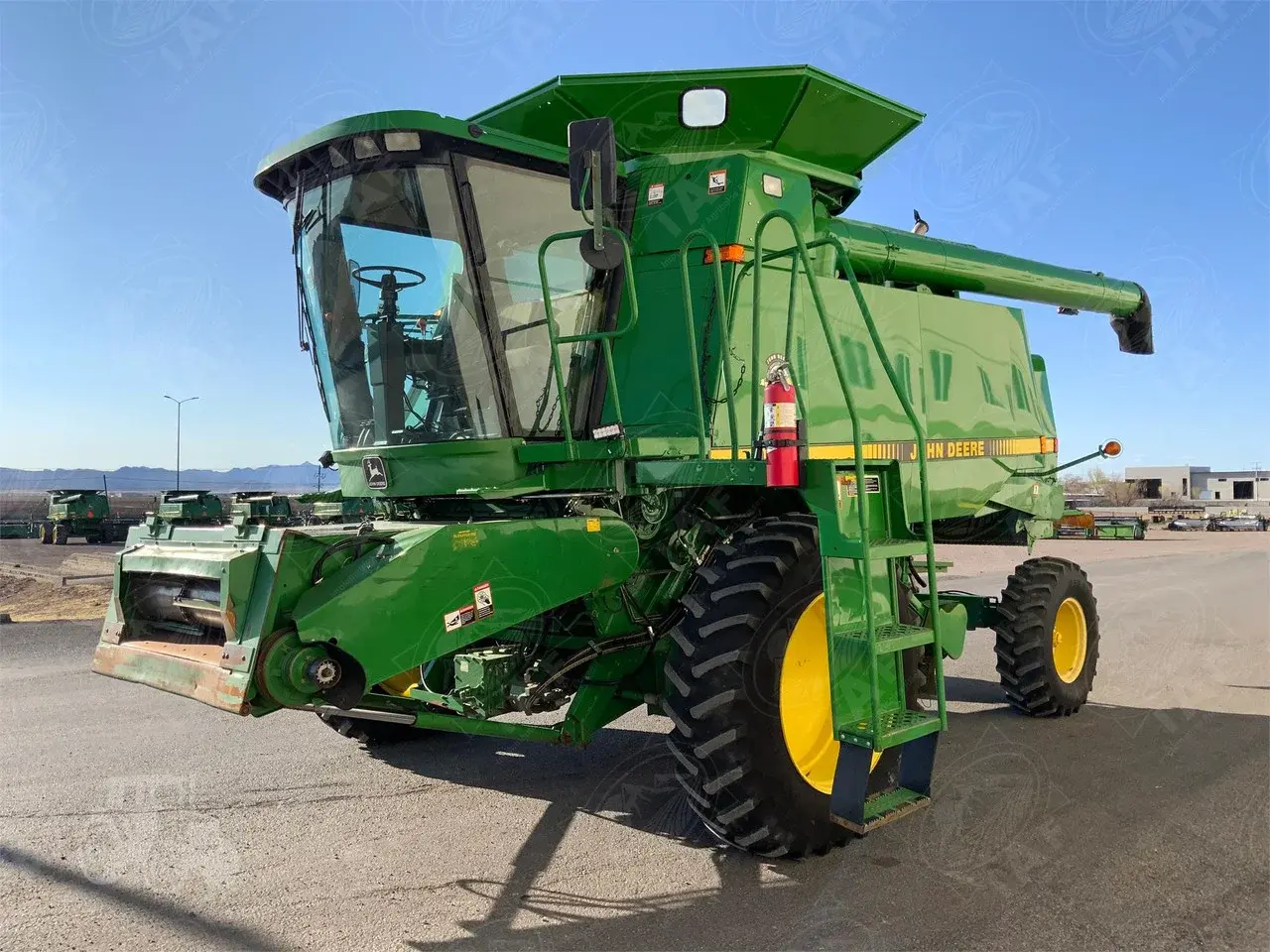 Комбайн John Deere 9500 (1997)