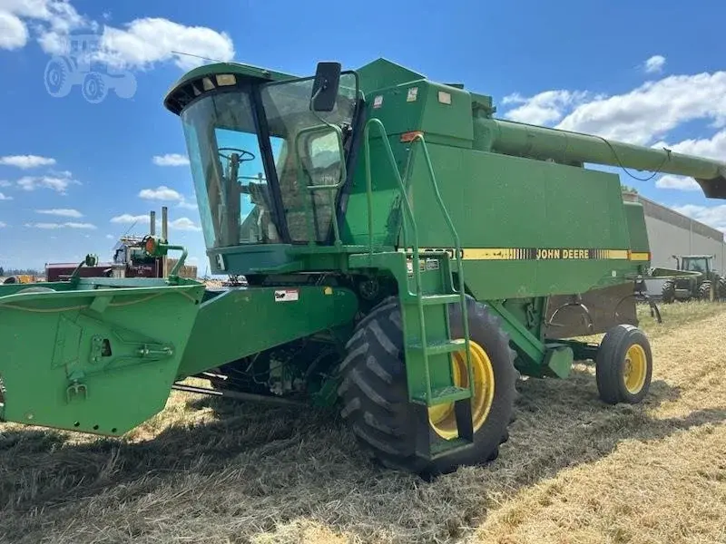 Комбайн John Deere 9600 (1989)