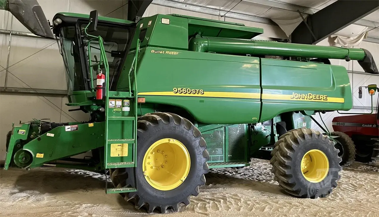 Комбайн John Deere 9560 (2007)