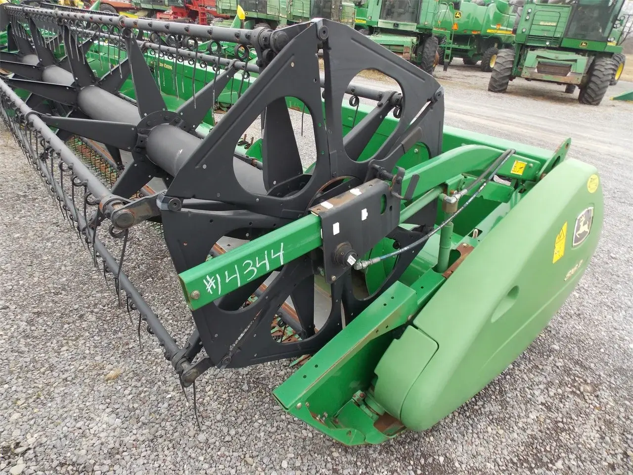 Жатка John Deere 616R