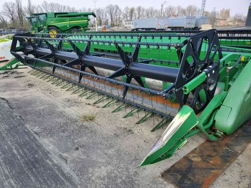 Жатка John Deere 622R
