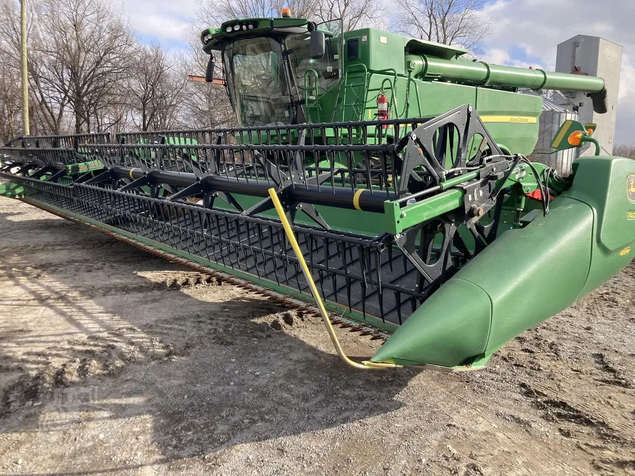 Жатка John Deere 740D