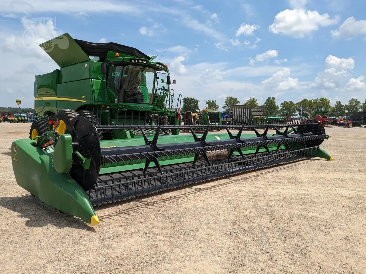 Жатка John Deere 735FD
