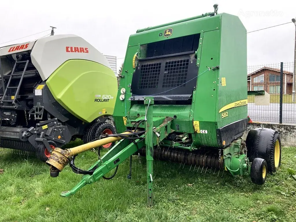 Пресс-подборщик рулонный John Deere 582 (2007)