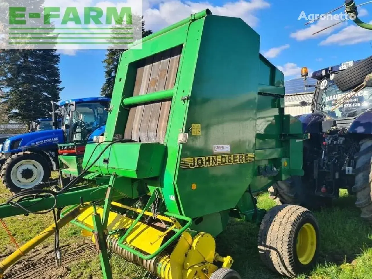 Пресс-подборщик тюковый John Deere 590 (2001)