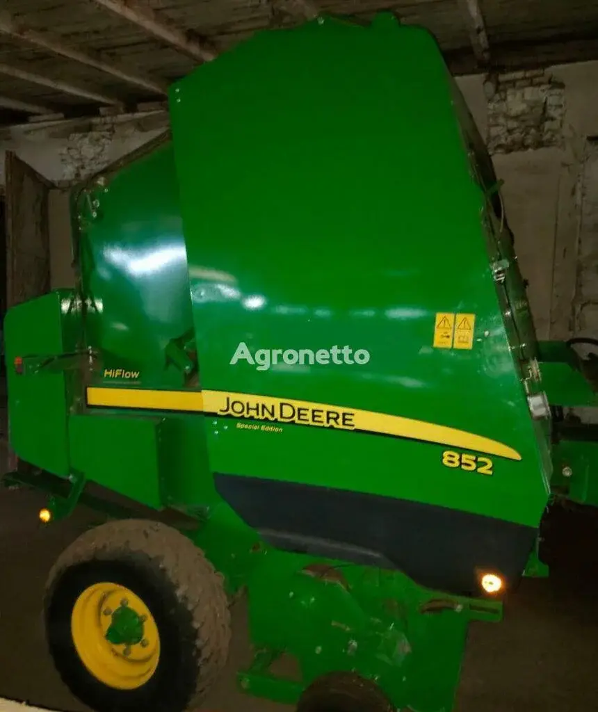 Пресс-подборщик тюковый John Deere 852 (2018)