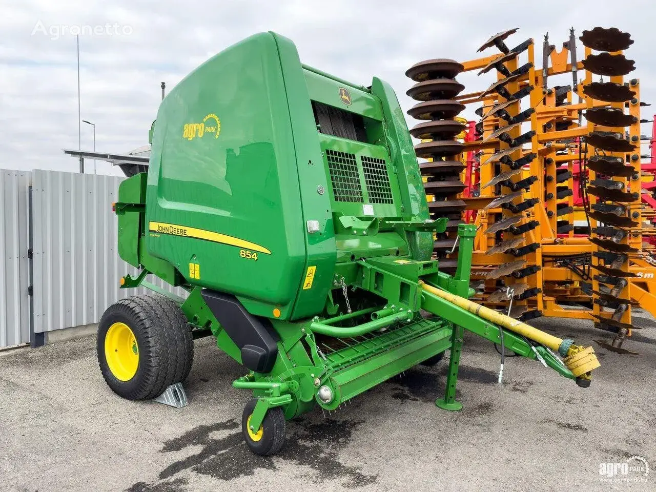 Пресс-подборщик рулонный John Deere 854 Maxicut Special Edition (2016)