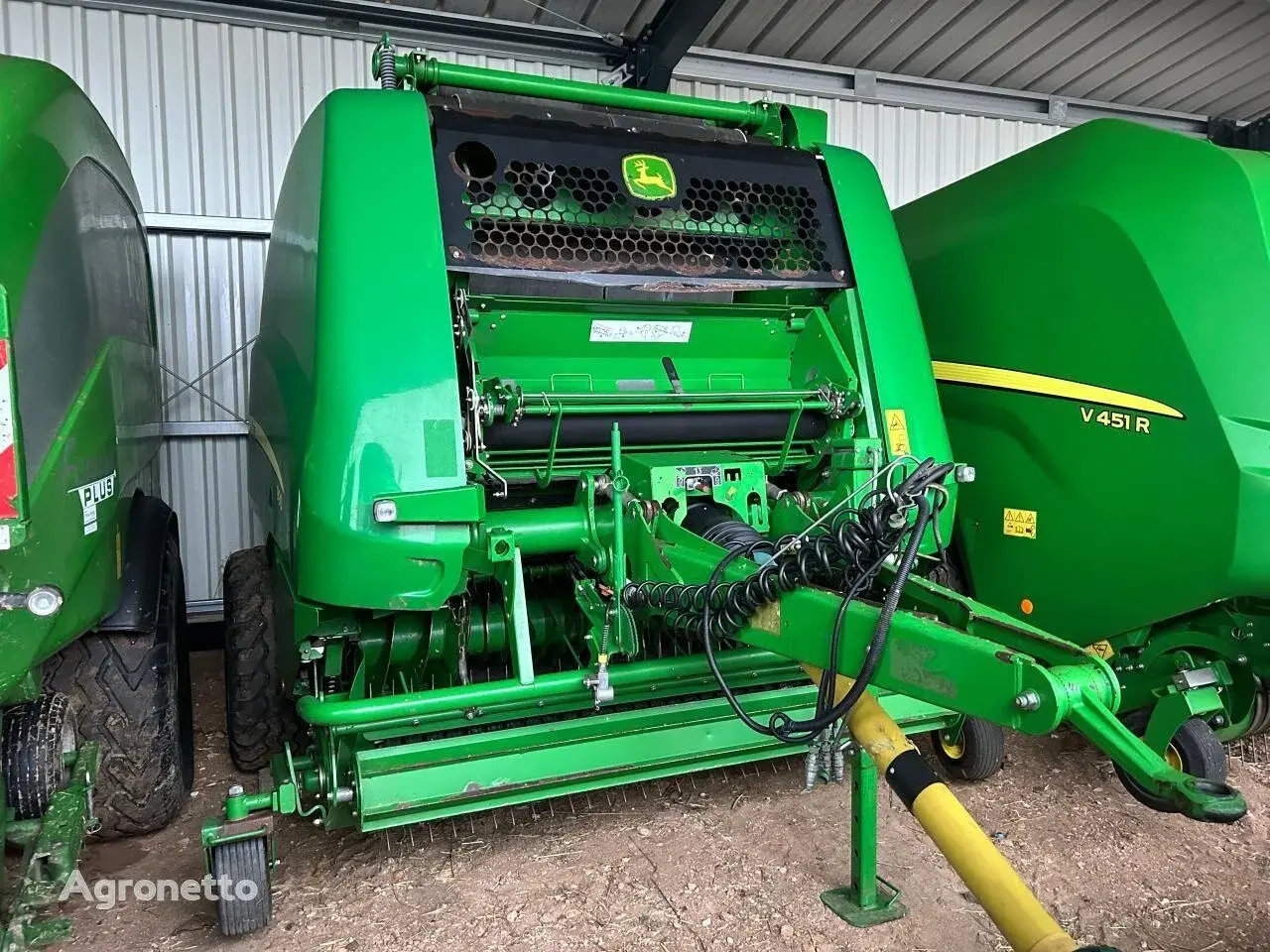 Пресс-подборщик рулонный John Deere 990 (2012)