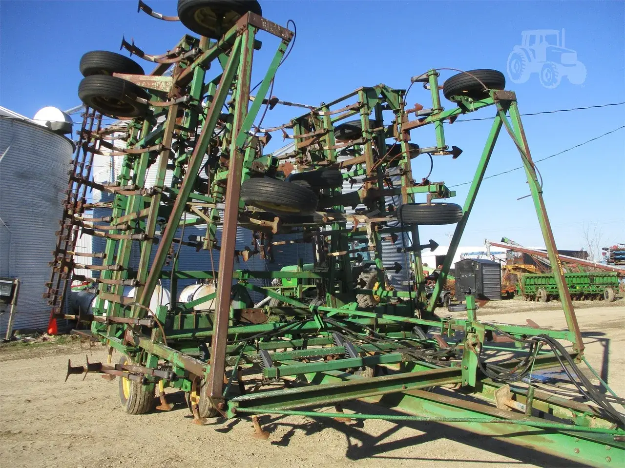 Культиватор John Deere 1060