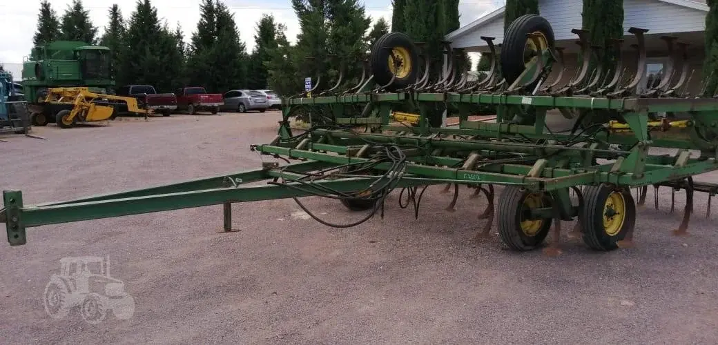 Культиватор John Deere E1010