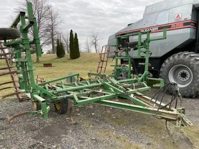 Культиватор John Deere 1000 (7.3 м)