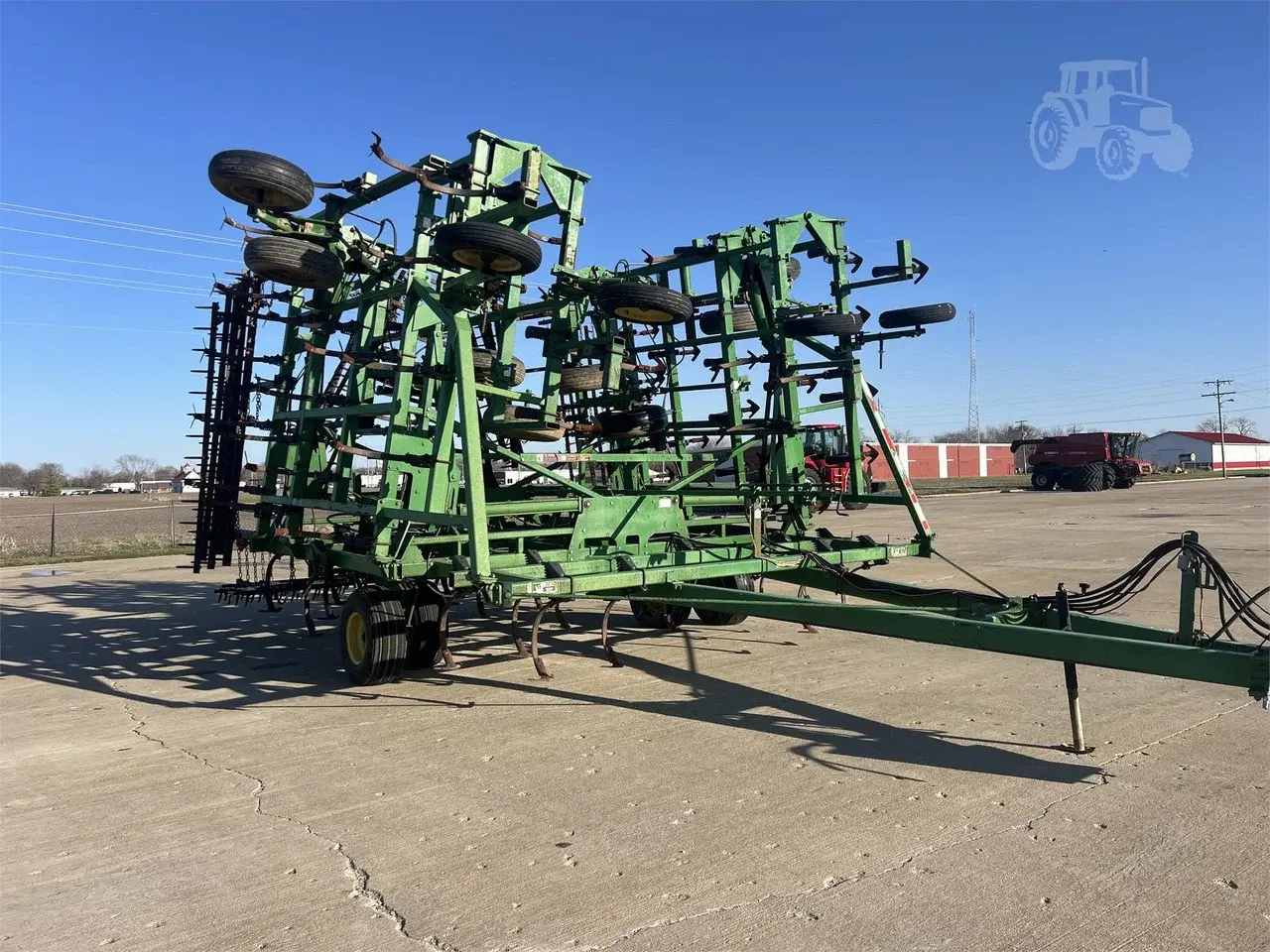 Культиватор John Deere 985 (16.7 м)