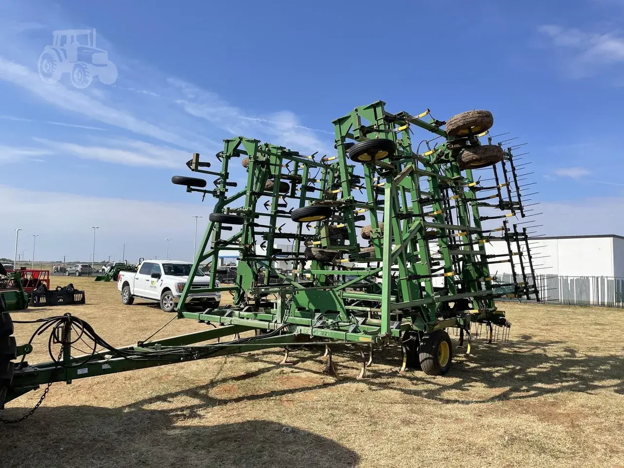 Культиватор John Deere 985 (16.1 м)