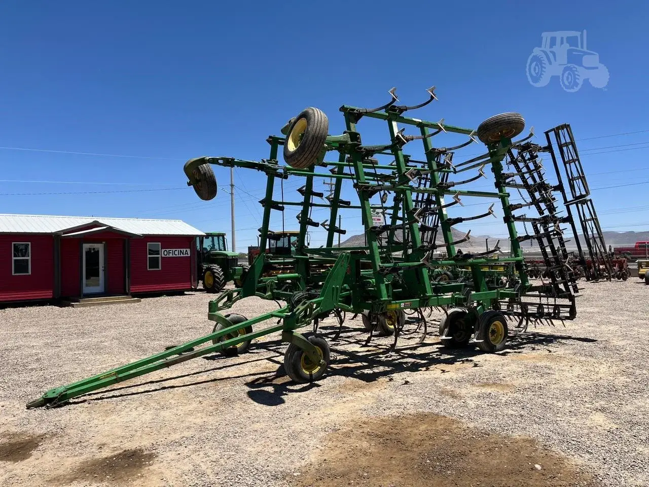 Культиватор John Deere 2200 (10.3 м)
