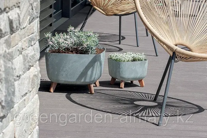 Горшок на ножках Gracia Square Beton Effect DGQL400E | Prosperplast Код: DGQL400E-422U