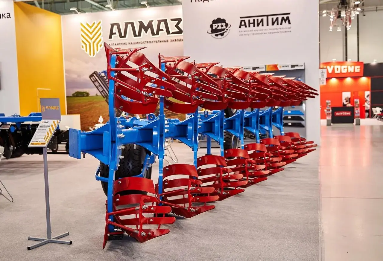 Плуг оборотный полунавесной PERESVET ППО-8-35
