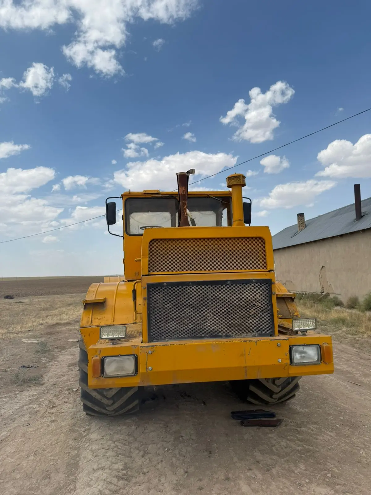 К700 с плугом