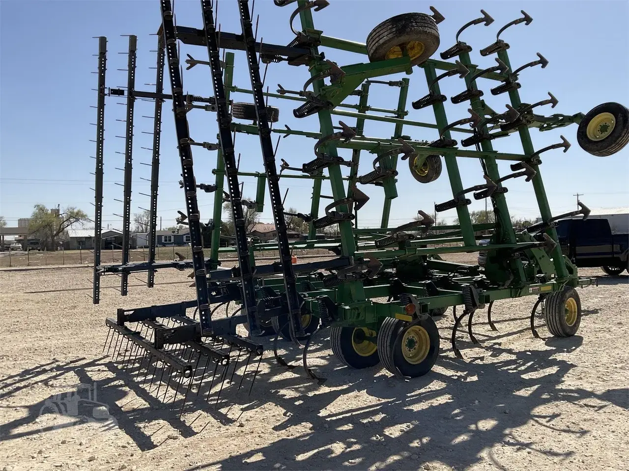 Культиватор John Deere 2200 (11 м)