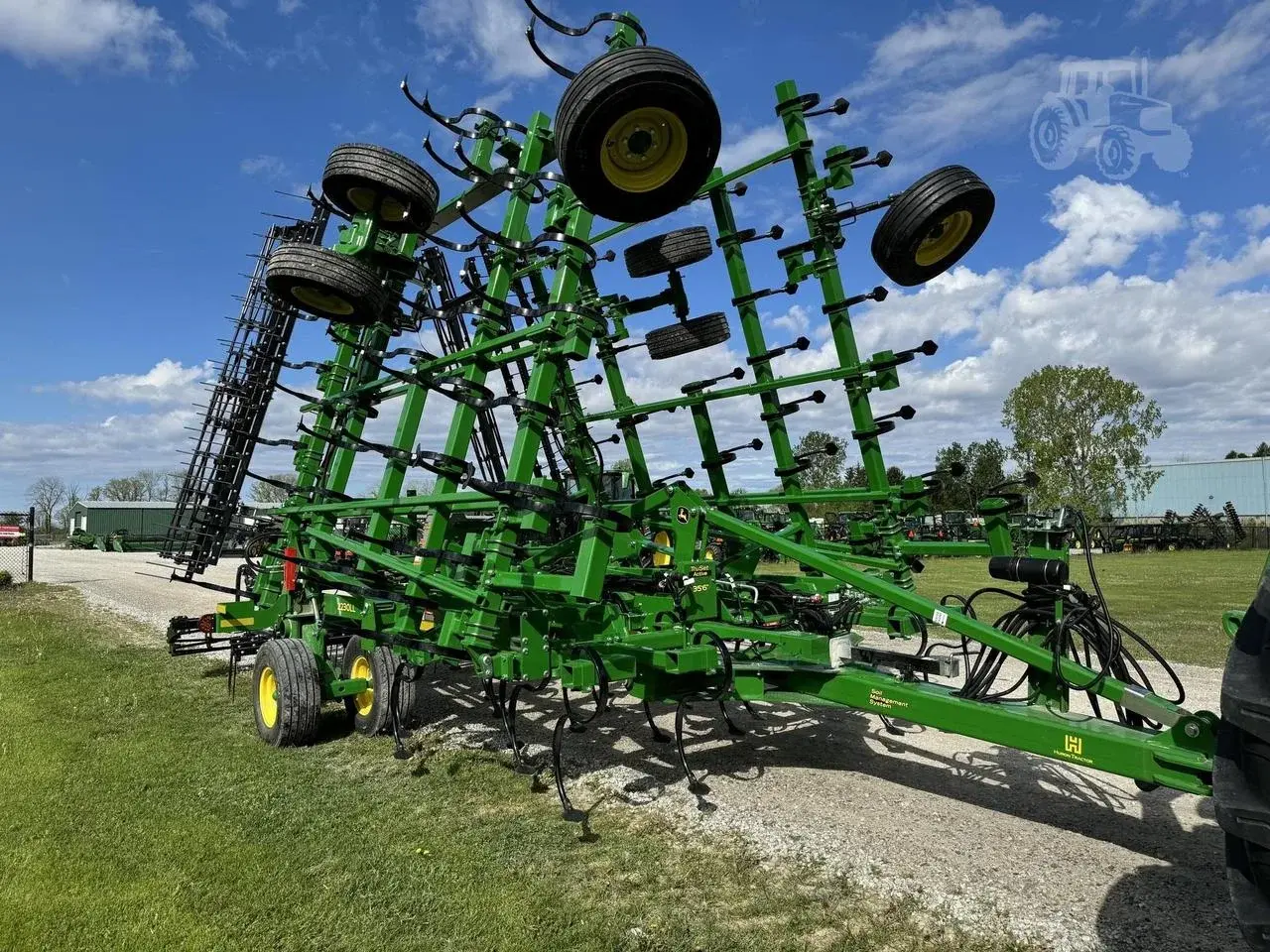 Культиватор John Deere 2230LL (10.7 м)