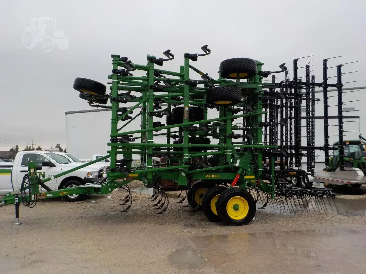 Культиватор John Deere 2230LL (14 м)