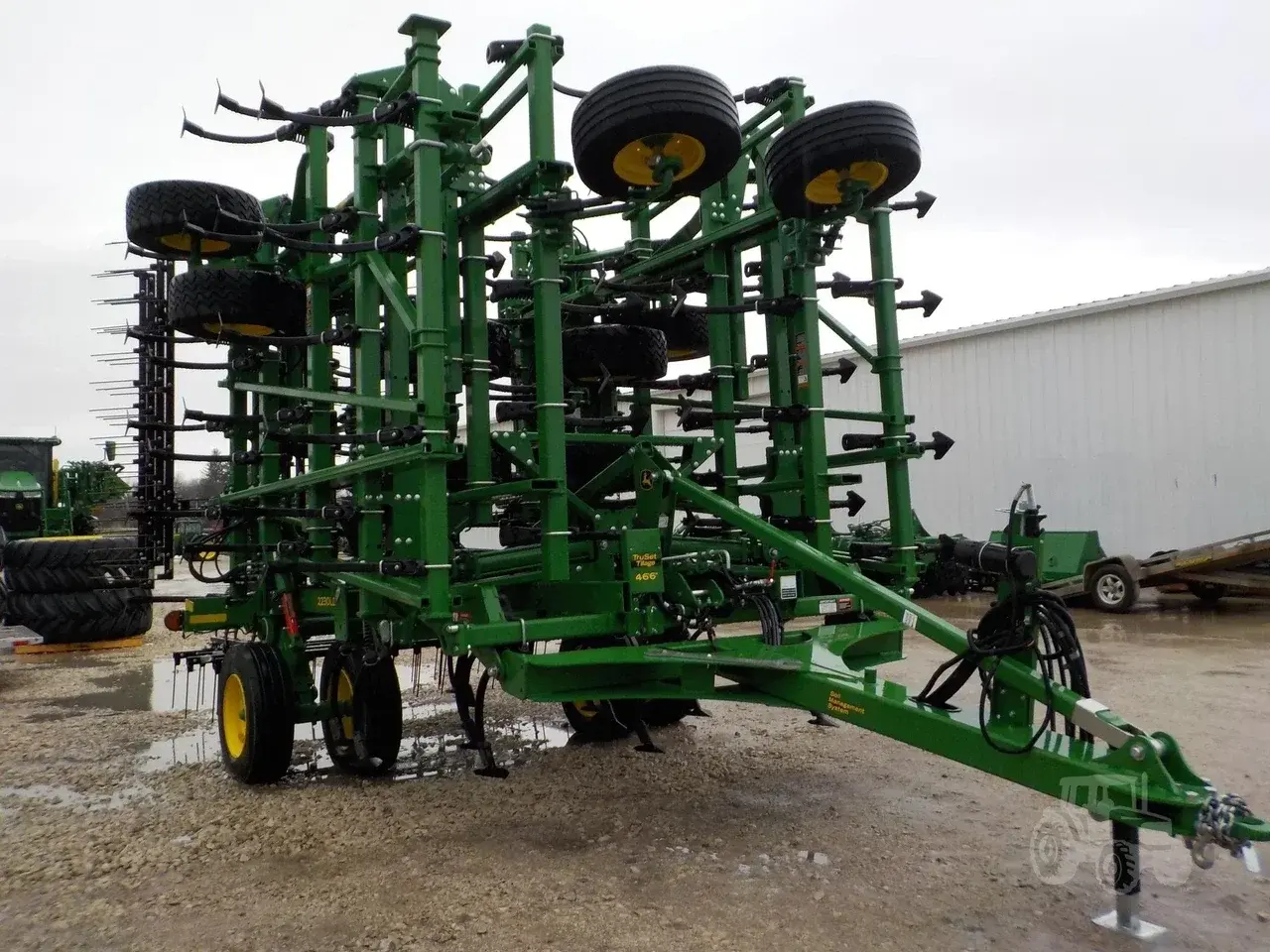 Культиватор John Deere 2230LL (14 м)