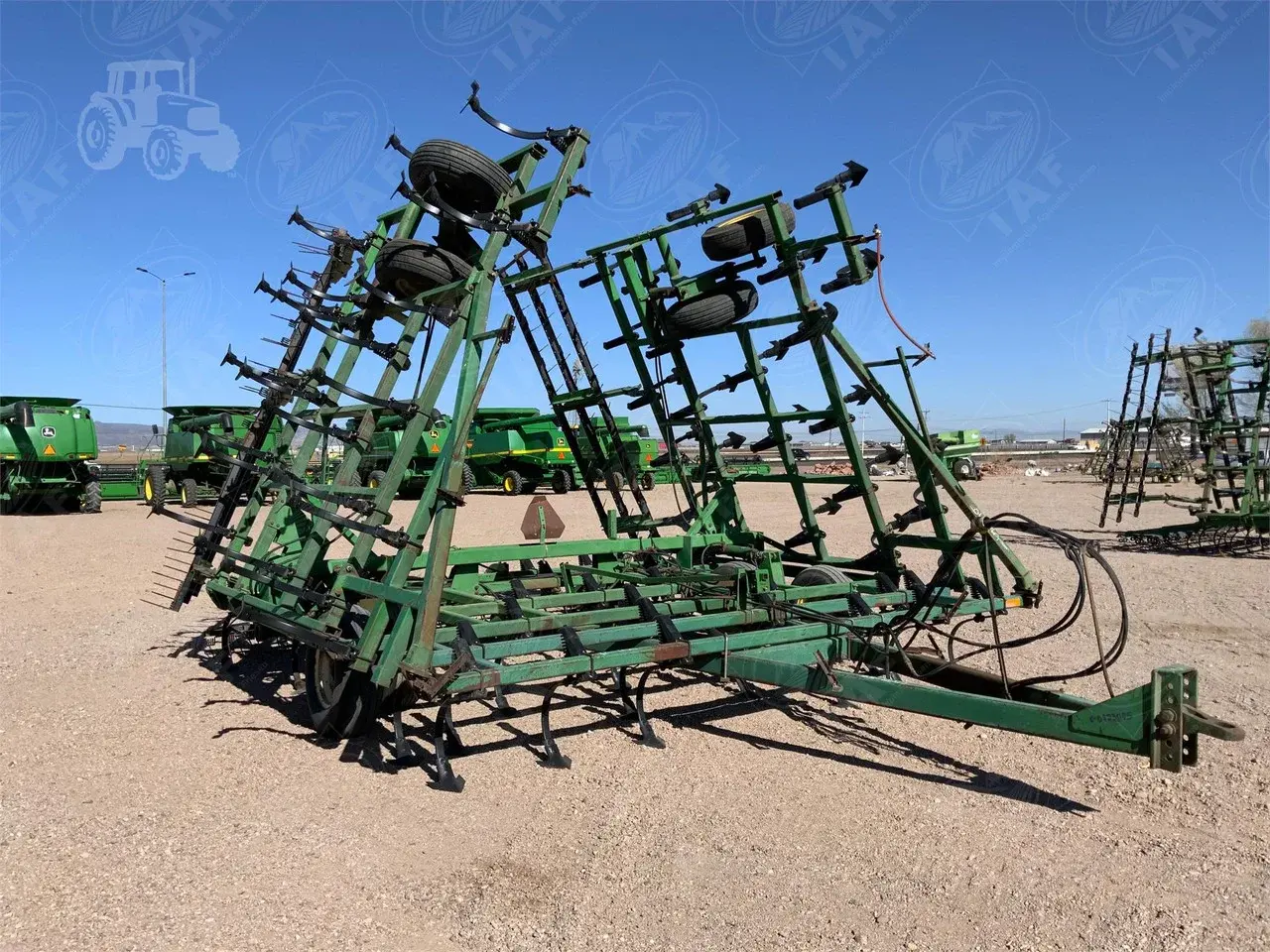 Культиватор John Deere 960 (11 м)