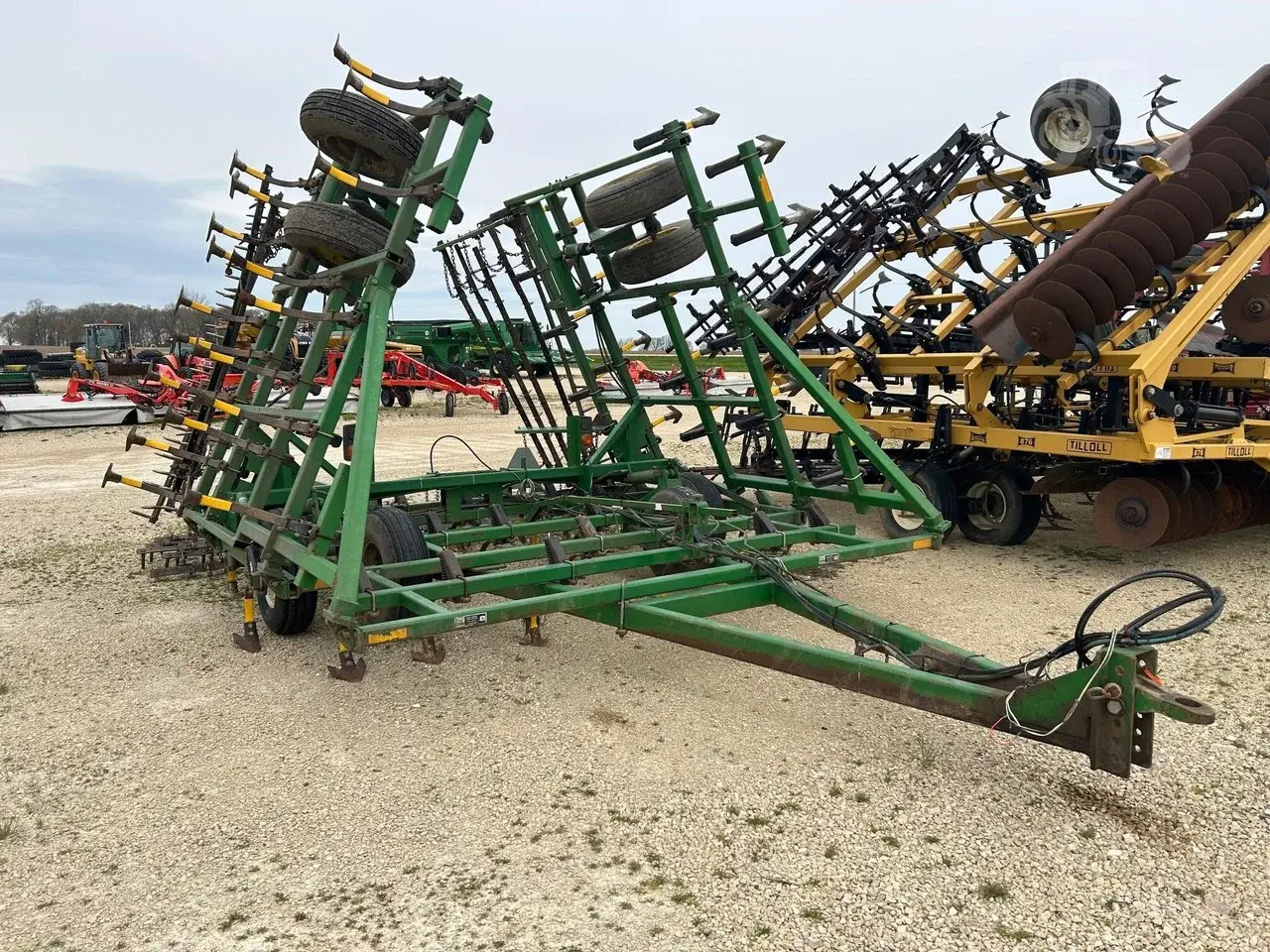 Культиватор John Deere 960 (9.7 м)