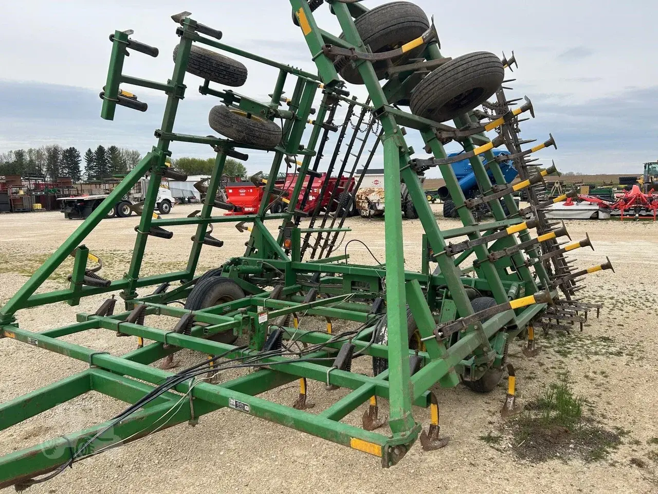Культиватор John Deere 960 (9.7 м)